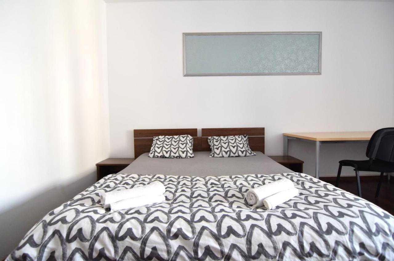 Appartement Resedinta Luterana à Bucarest Extérieur photo